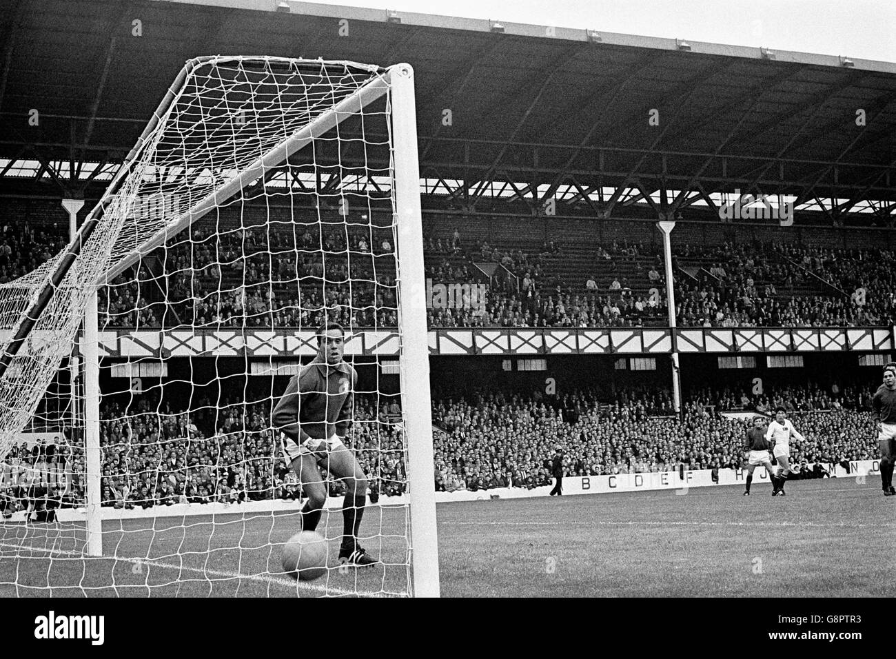 Football Goal Post Black And White Stock Photos Images Alamy
