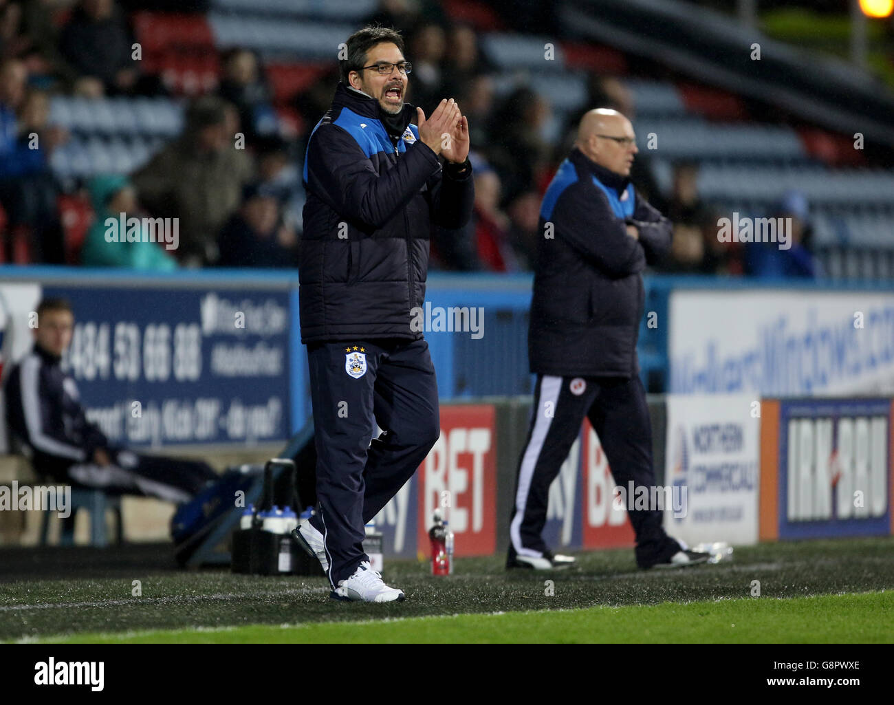 Huddersfield Town v Reading - Sky Bet Championship - John Smith's Stadium. Huddersfield Town manager David Wagner and Reading manager Brian McDermott on the touchline Stock Photo