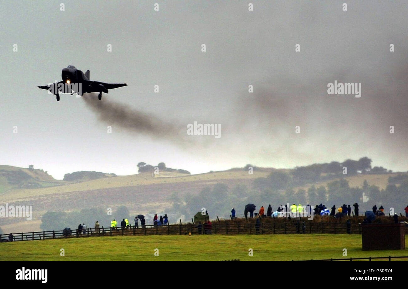 Leuchars base hi-res stock photography and images - Alamy