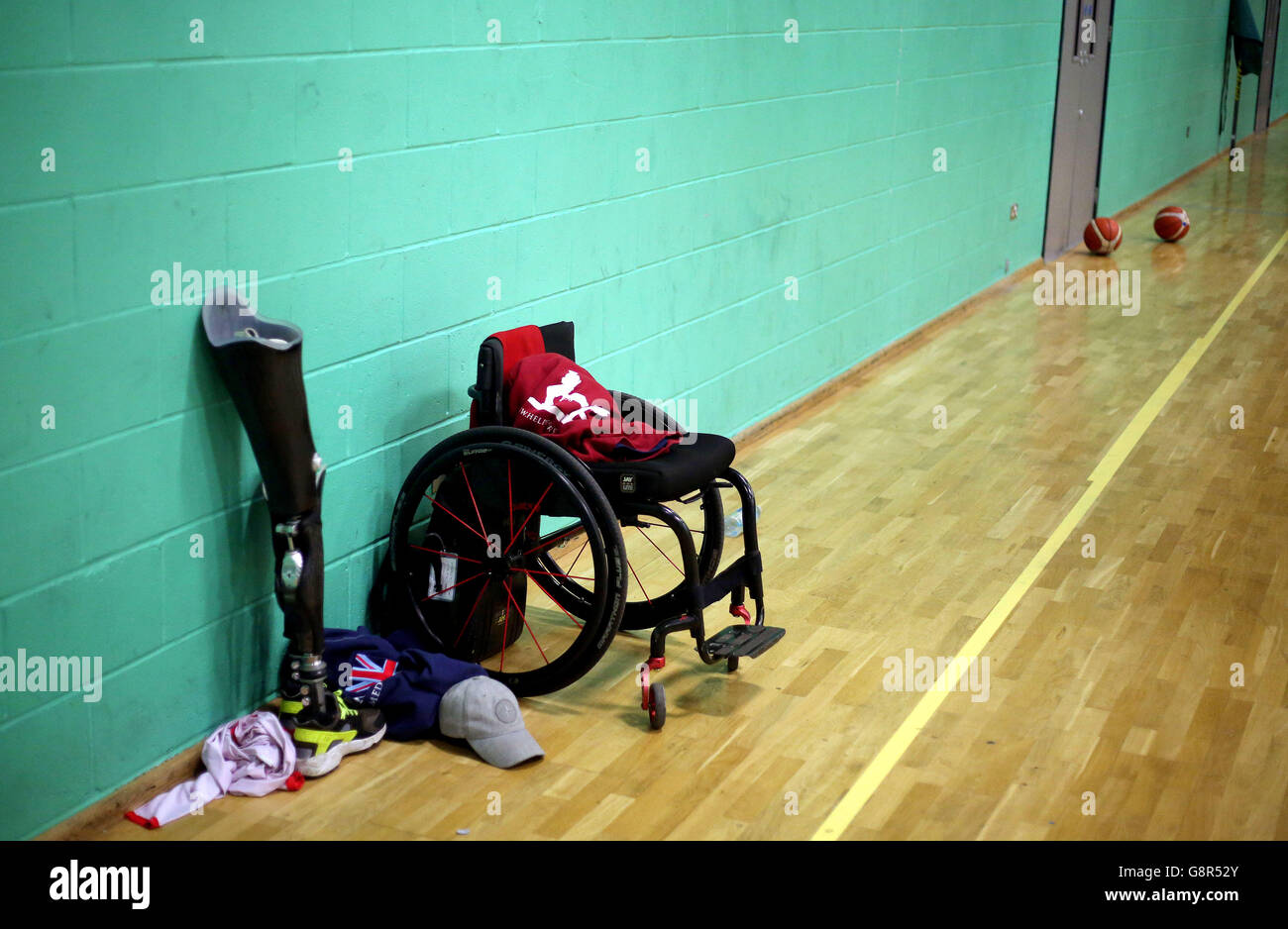 UK wheelchair basketball team training session Stock Photo Alamy
