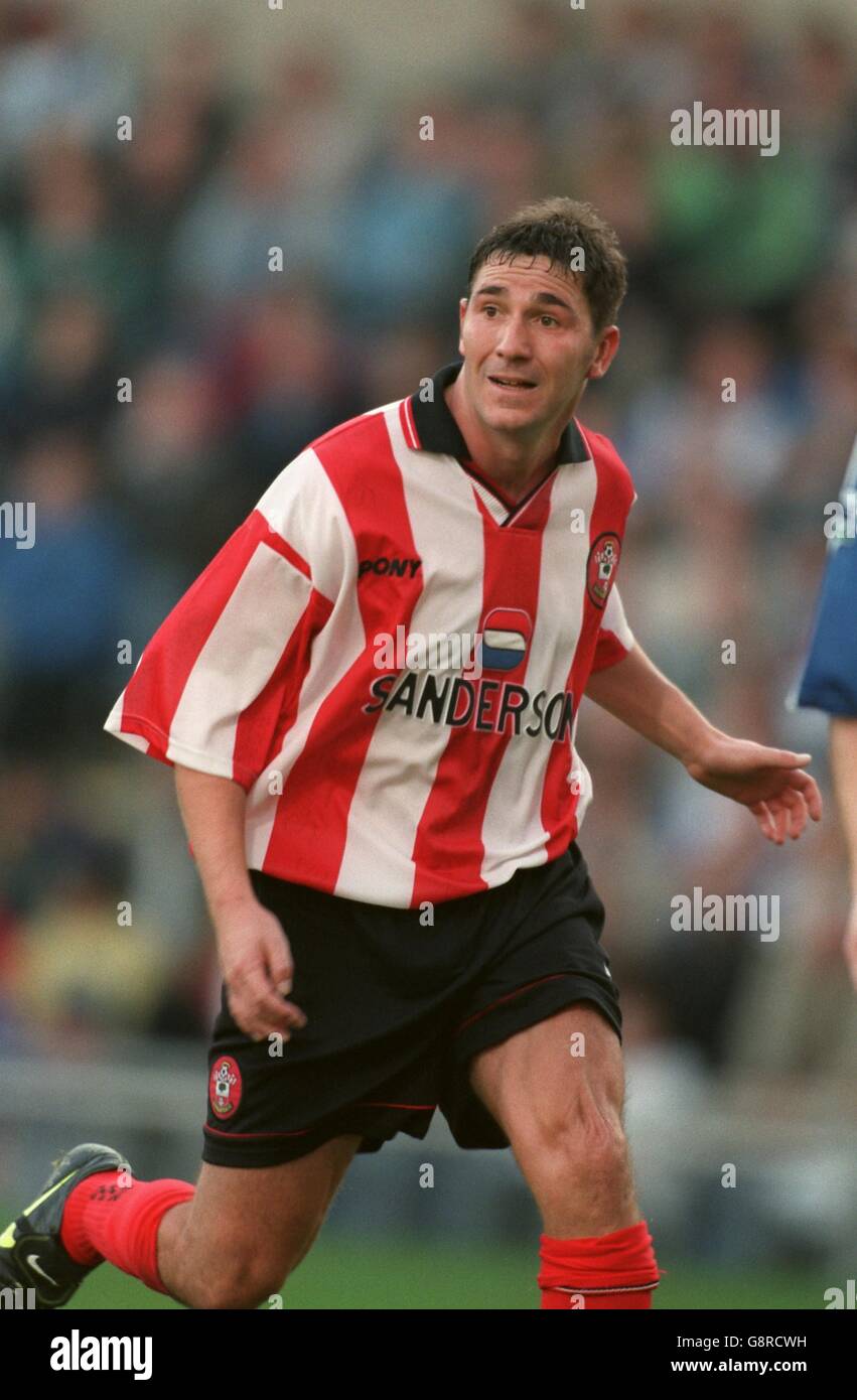 David Hirst Hi res Stock Photography And Images Alamy