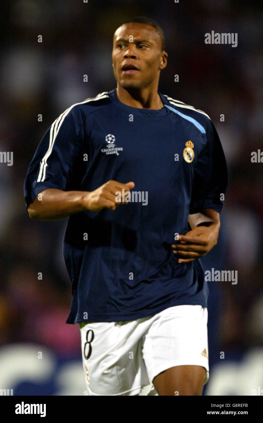Júlio Baptista Sevilla kit