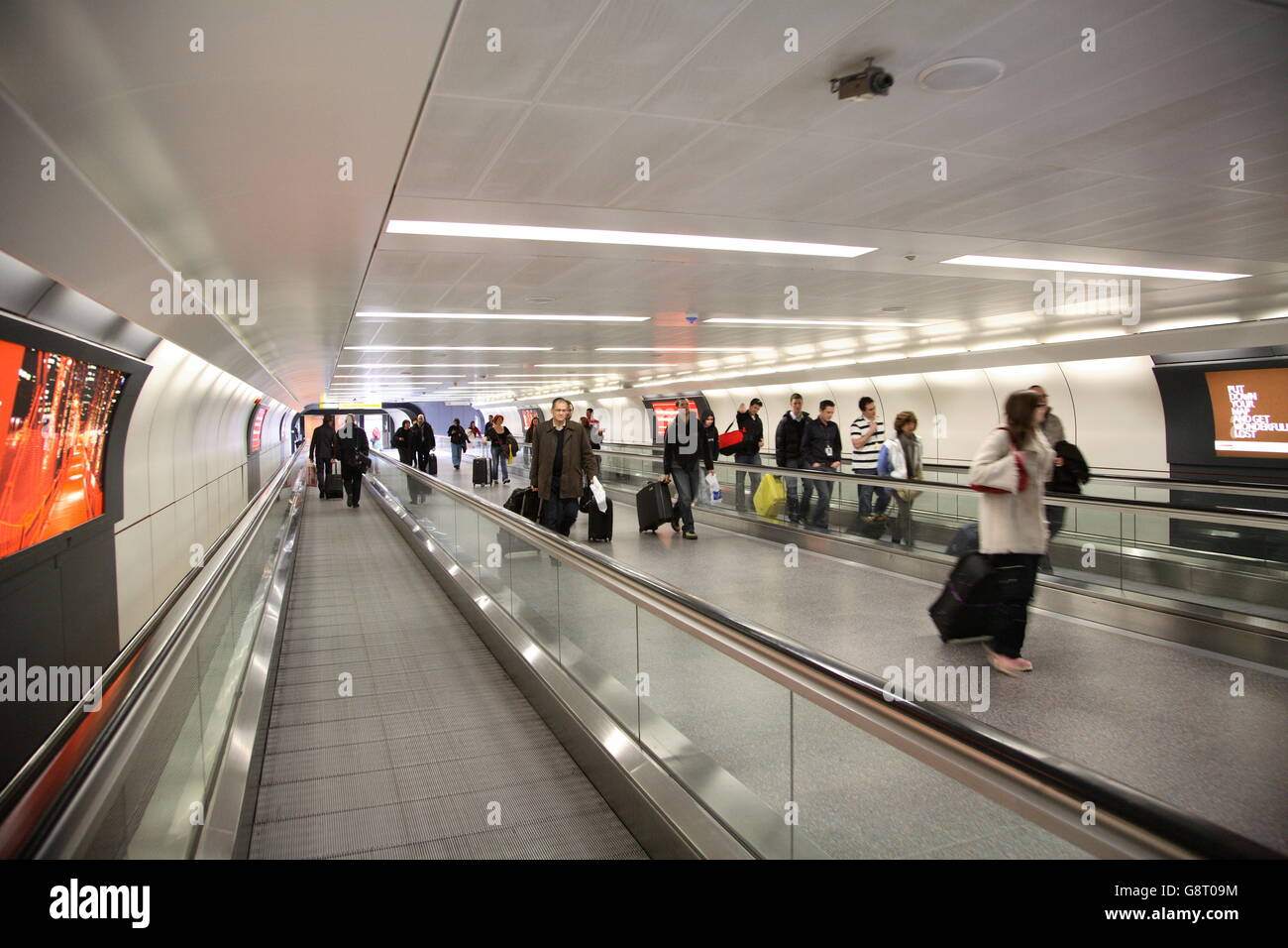 Travelators in the south terminal at London's Gatwick Airport, UK Stock Photo