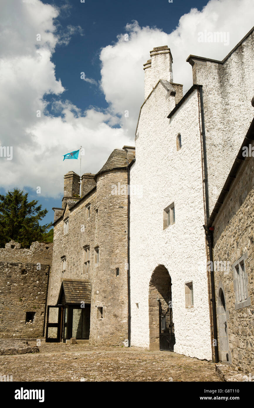 Ireland, Co Leitrim, Fivemile Bourne, Parke’s Castle, from courtyard