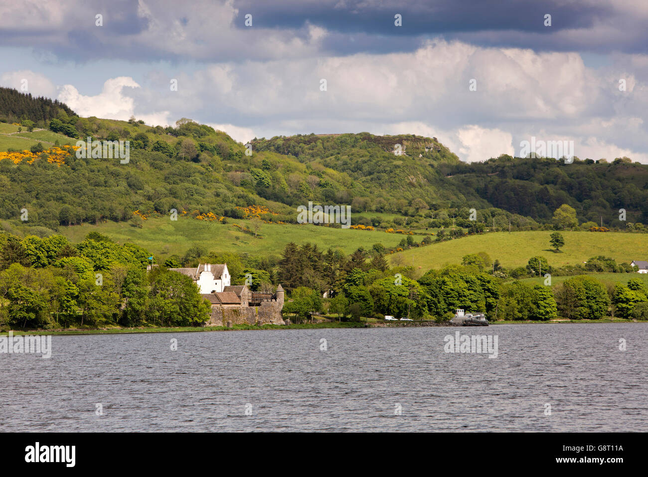 Ireland, Co Leitrim, Fivemile Bourne, Parke’s Castle, beside Lough Gill Stock Photo