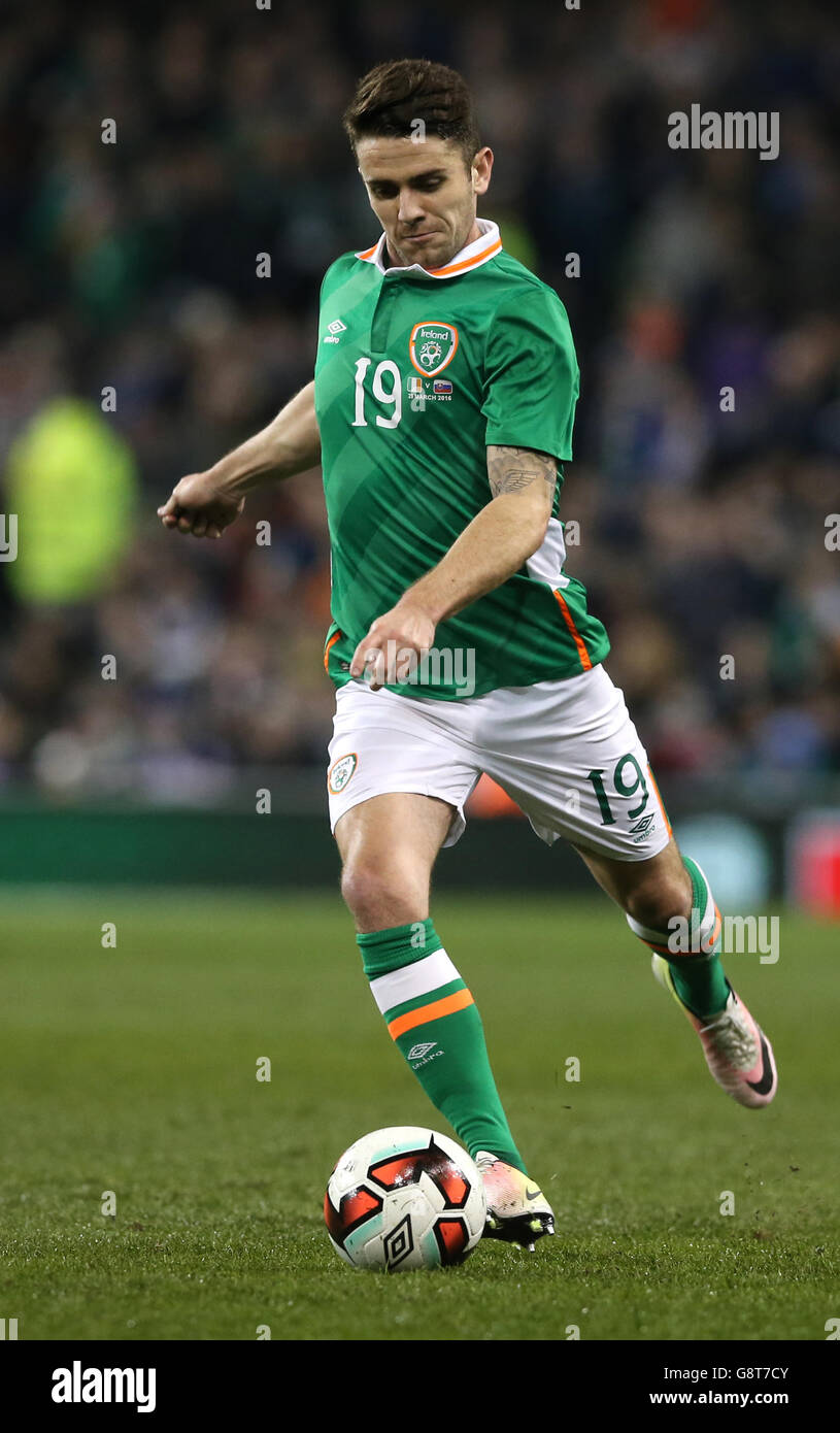 Republic of Ireland's Robbie Brady during an International Friendly at the Aviva Stadium, Dublin. PRESS ASSOCIATION Photo. Picture date: Tuesday March 29, 2016. See PA story SOCCER Republic. Photo credit should read: Niall Carson/PA Wire. Stock Photo