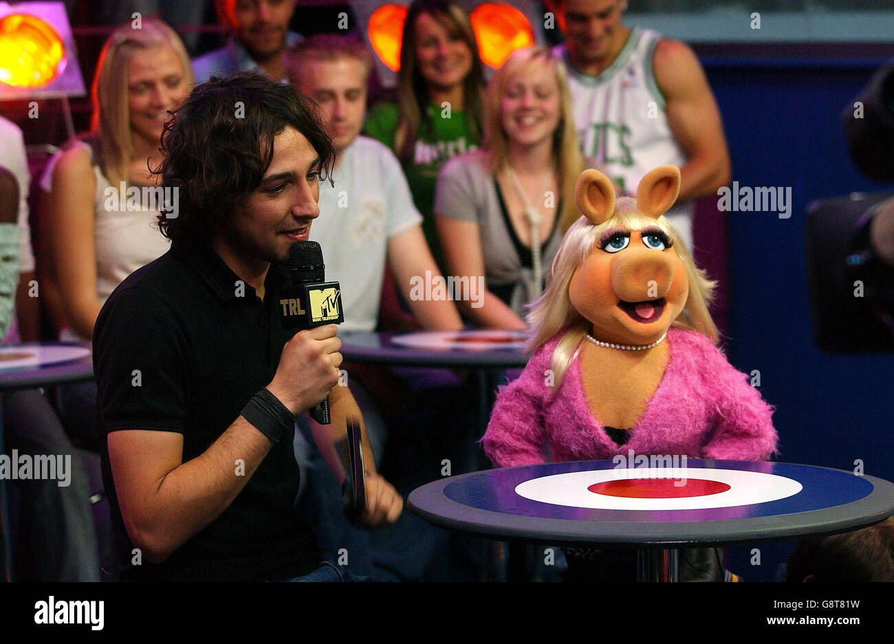 Miss Piggy guests on MTV's TRL show live from Leicester Square, central London, Monday 19 September 2005. PRESS ASSOCIATION Photo. Photo credit should read: Anthony Harvey/PA Stock Photo