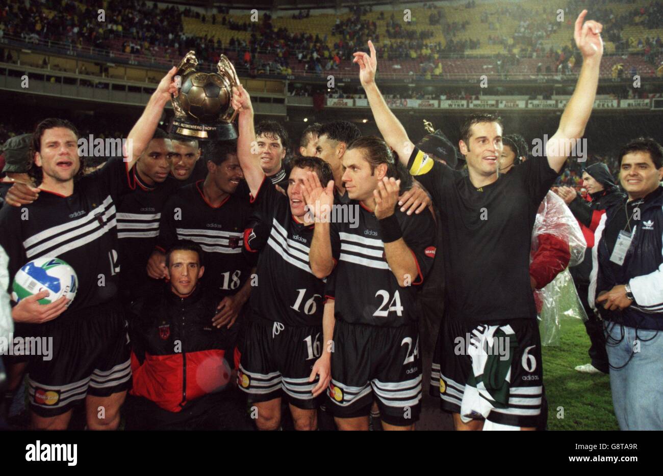 Group Celebration Black Front View Trophy Half Football Utd Hi res 