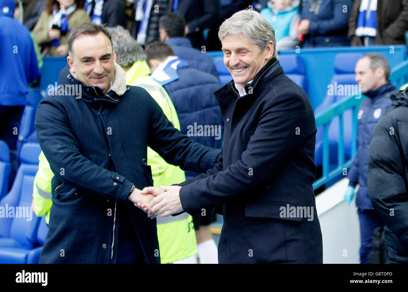 Sheffield Wednesday manager Carlos Carvalhal (left) and Charlton Athletic's head coach Jose Riga shake hands before kick off Stock Photo