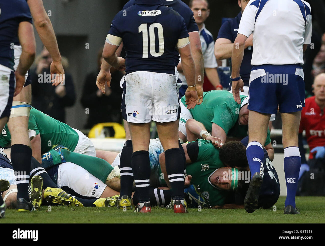 Ireland's CJ Stander scores his side's first try during the 2016 RBS Six Nations match at the Aviva Stadium, Dublin. Stock Photo