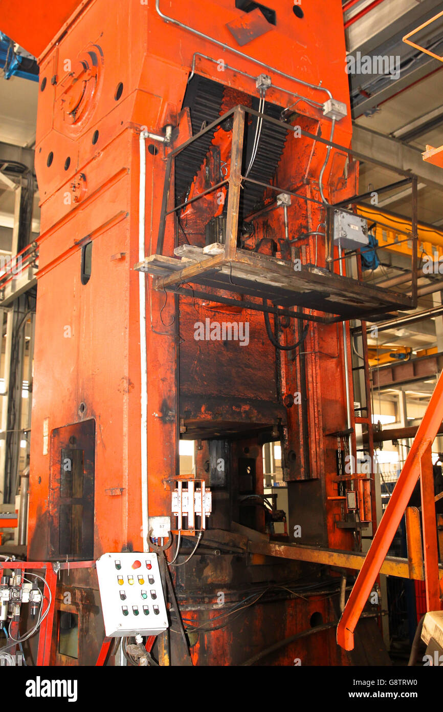 powerful crank press Stock Photo Alamy