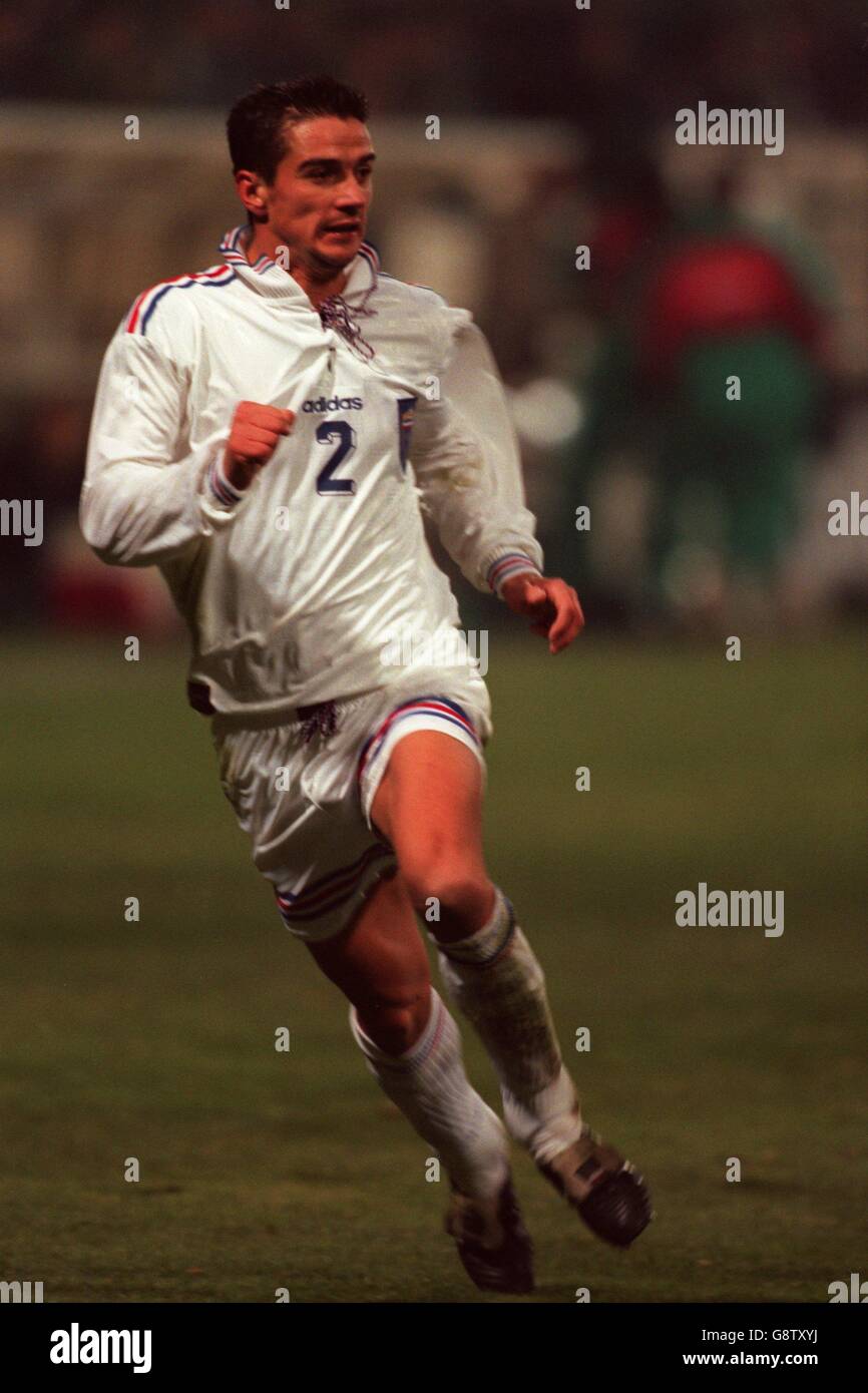 Soccer - World Cup Qualifier - Play-Off First Leg - Hungary v Yugoslavia. Zoran Mirkovic, Yugoslavia Stock Photo