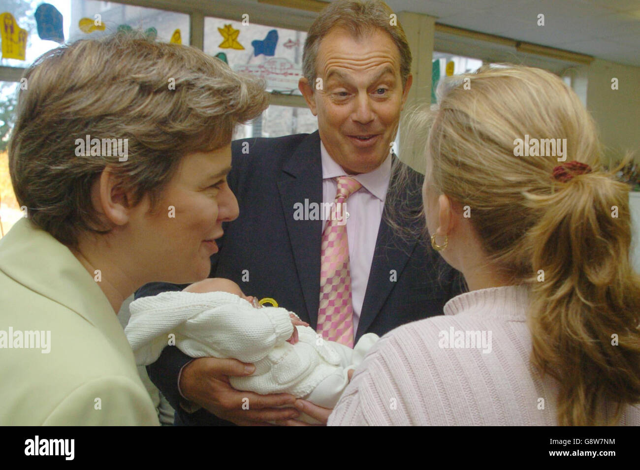 Kelly rutherford with her mother hi-res stock photography and images ...