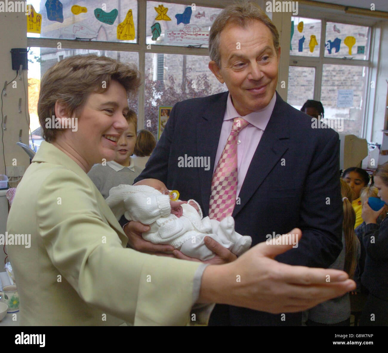 Kelly rutherford with her mother hi-res stock photography and images ...