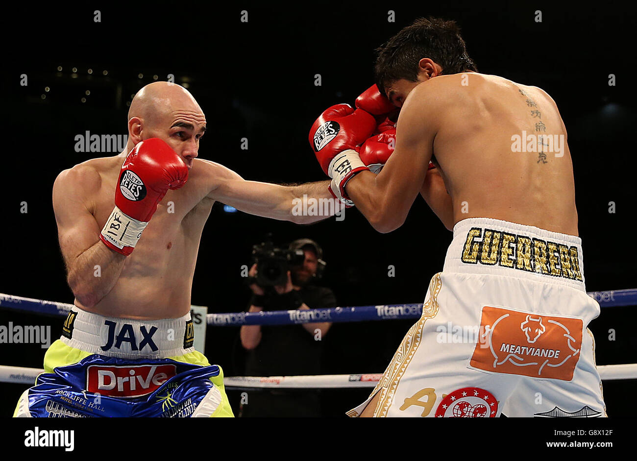 Stuart Hall (left) and Rodrigo Guerrero during the IBF Final Eliminator Bantamweight Championship bout at the First Direct Arena, Leeds. Stock Photo
