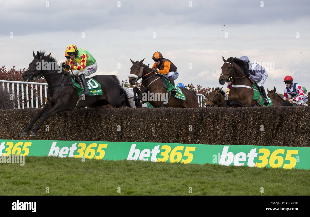 Sandown Park Races Bet365 Jump Finale Day Stock Photo Alamy