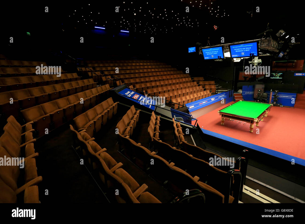 Betfred Snooker World Championship 2016 Day Eight Crucible Theatre Stock Photo Alamy