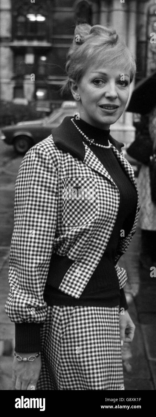 Patricia bredin and ivor emmanuel hires stock photography and images