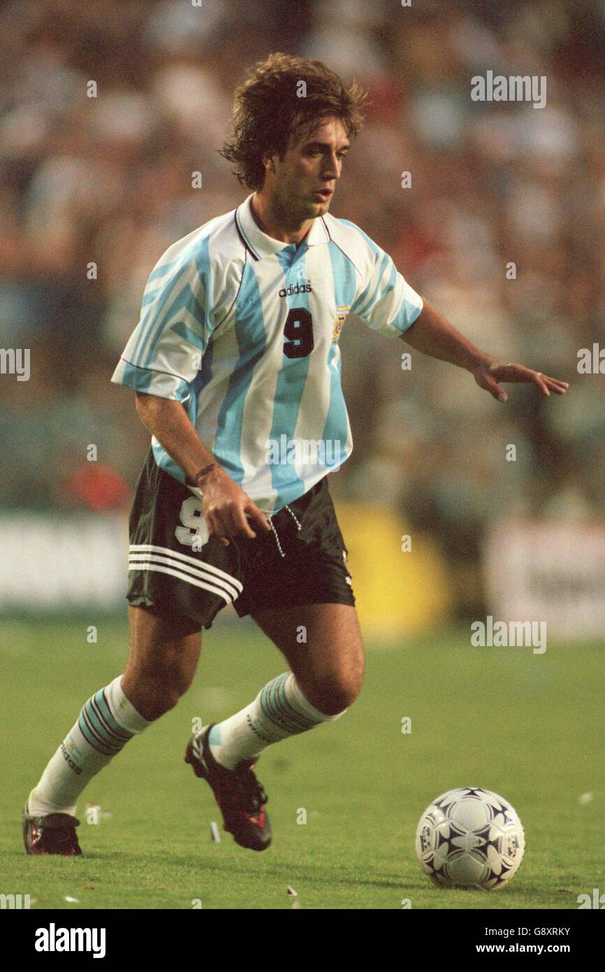 Soccer - World Cup Qualifier - Argentina v Colombia. Gabriel Batistuta, Argentina Stock Photo