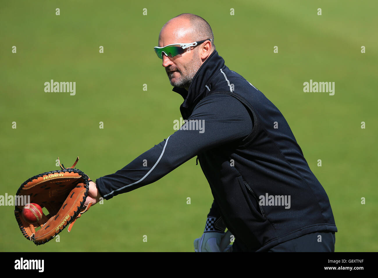 Surrey v Durham - Specsavers County Championship - Division One - Day Three - Kia Oval. Surrey Head Coach Michael di Venuto Stock Photo