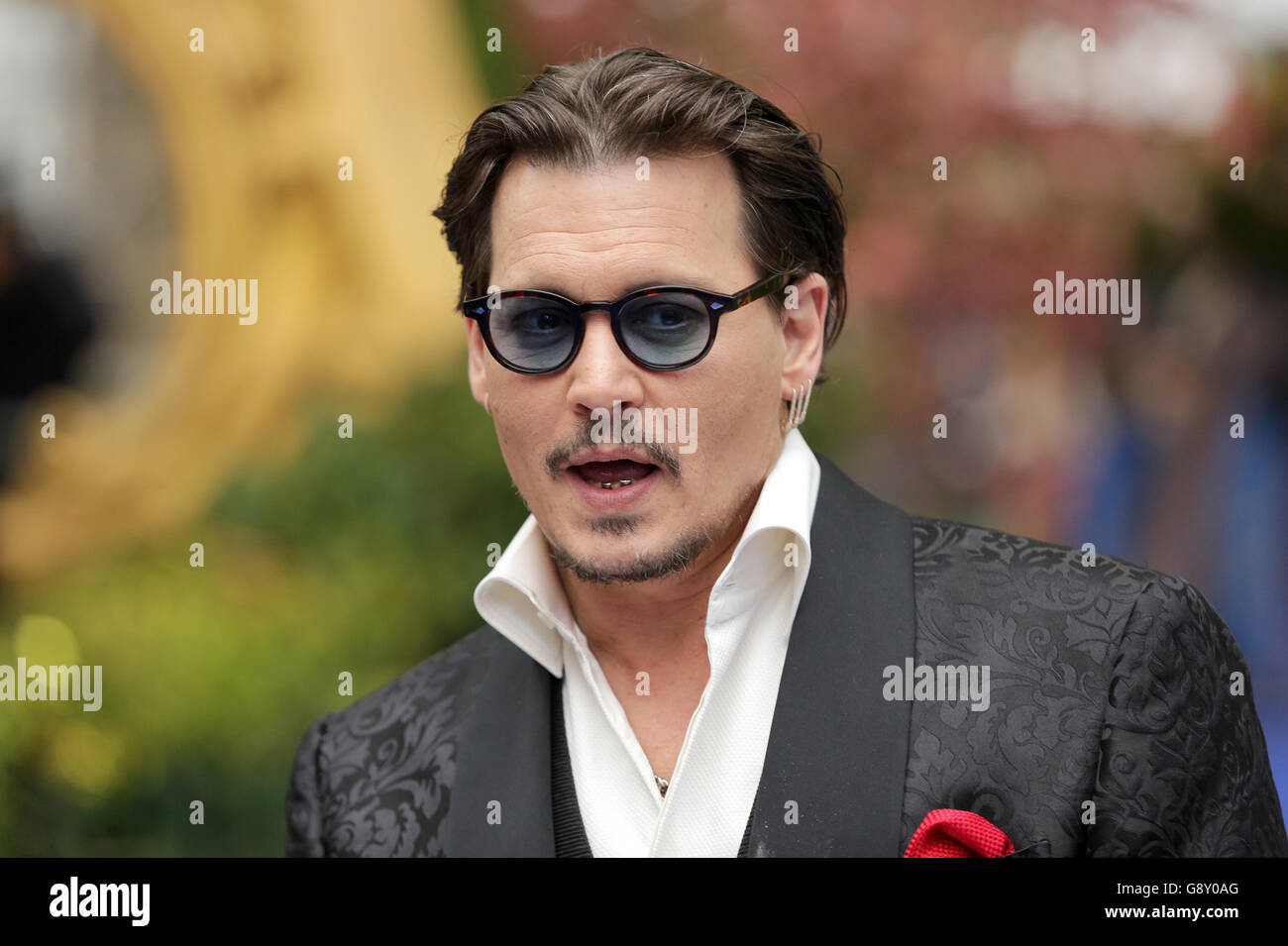 Johnny Depp attending the Alice Through The Looking Glass European premiere, at the Odeon Leicester Square, London. PRESS ASSOCIATION Photo. Picture date: Tuesday May 10, 2016. See PA Story SHOWBIZ Alice. Photo credit should read: Daniel Leal-Olivas/PA Wire Stock Photo