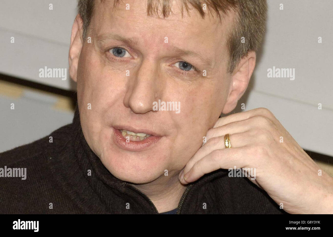Convicted gun-runner Paul Ferris discusses his new book Vendetta, at Borders book shop in Glasgow, Thursday October 13, 2005. PRESS ASSOCIATION photo. Photo credit should read: Danny Lawson/PA. Stock Photo