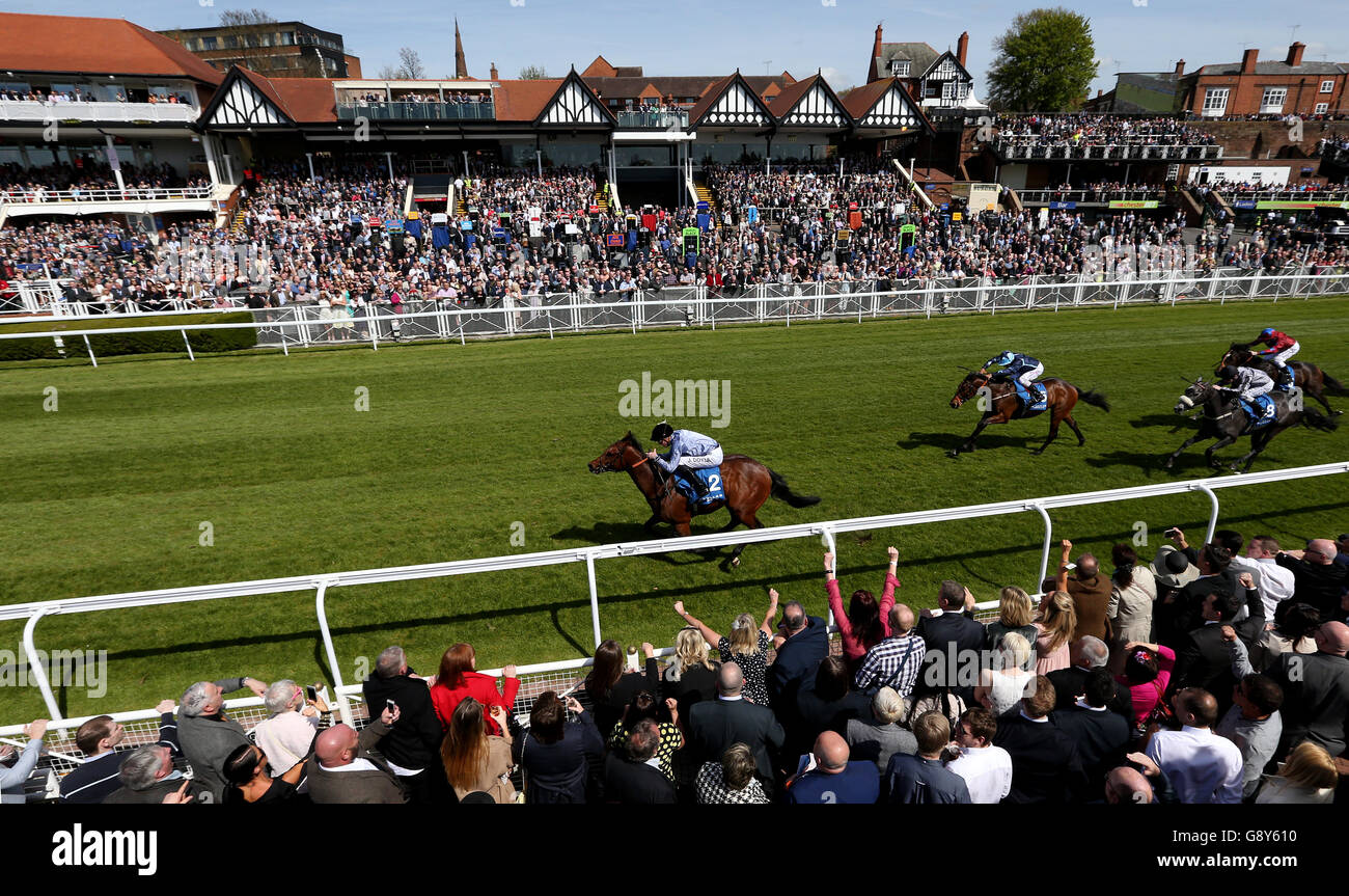 Chester Races - Day One - Betway Chester Cup Day - Boodles May Festival Stock Photo