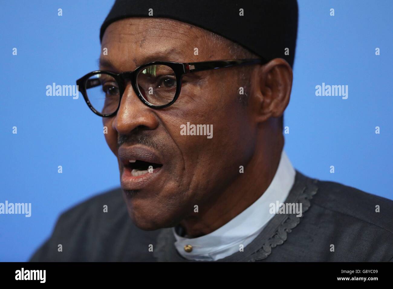 Muhammadu buhari corruption hires stock photography and images Alamy
