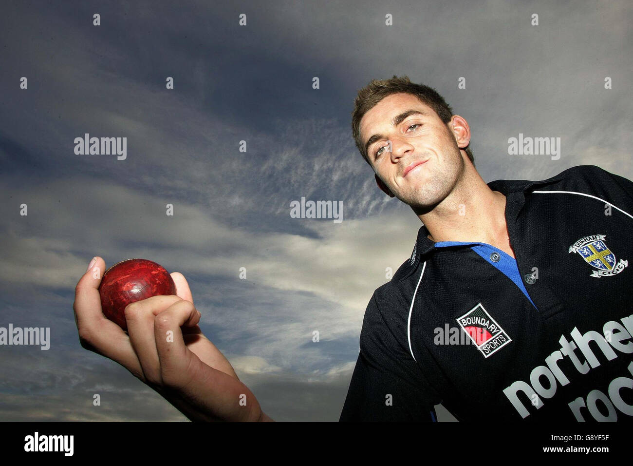 Durham bowler Liam Plunkett at the County Ground, Chester-le-Street, Thursday October 20, 2005. Plunkett has been selected to join the England squad for the tour to Pakistan. Watch for PA story. PRESS ASSOCIATION Photo. Photo credit should read: Owen Humphreys/PA. Stock Photo