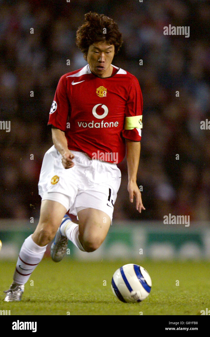 Soccer - UEFA Champions League - Group D - Manchester United v Lille - Old Trafford Stock Photo