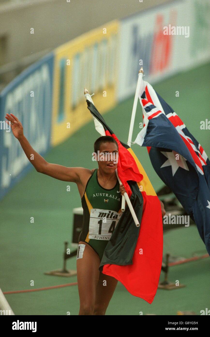 Cathy freeman flag hi-res stock photography and images - Alamy