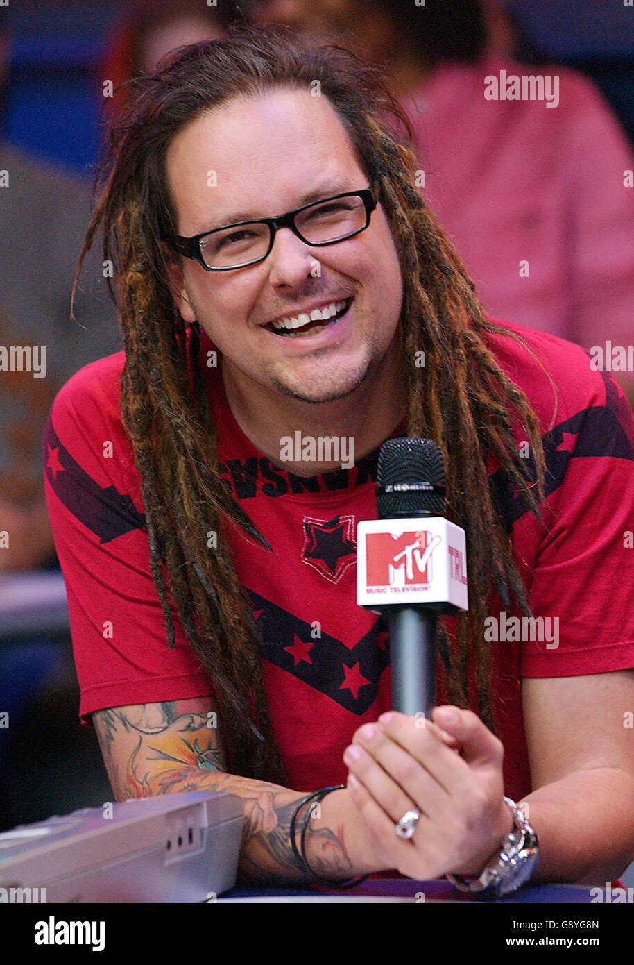 Jonathan Davis of the band Korn during his guest appearance on MTV's TRL (Total Request Live) show, live from the MTV studios, Leicester Square, central London, Friday 21 October 2005. PRESS ASSOCIATION Photo. Photo credit should read : Anthony Harvey/PA Stock Photo