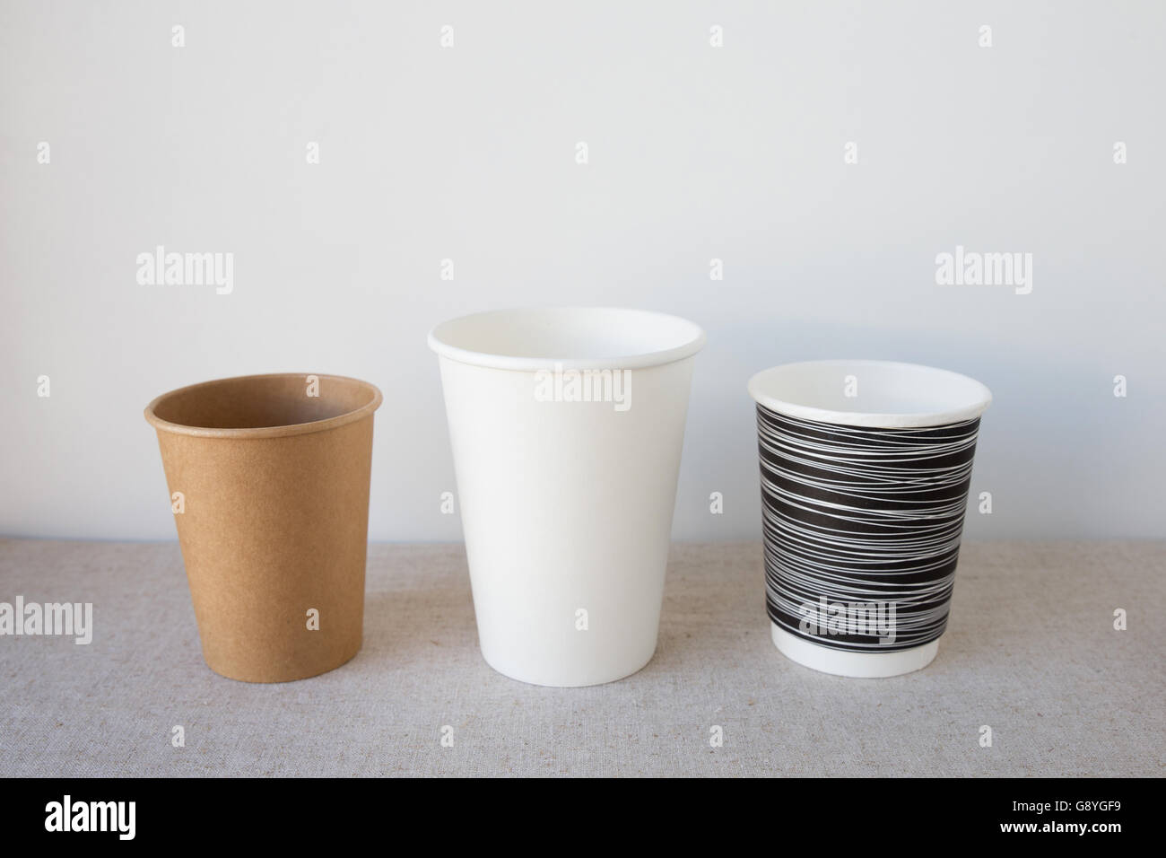 black and white and brown coffee paper cups Stock Photo - Alamy