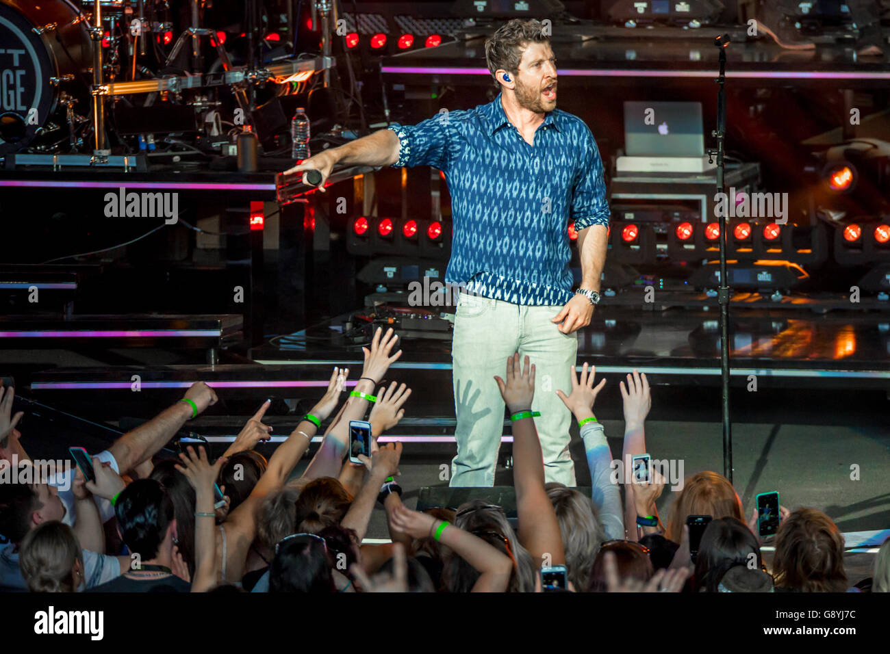 Clarkston, Michigan, USA. 23rd June, 2016. BRETT ELDREDGE performing on Keith Urban's ''Ripcord World Tour'' at DTE Energy Music Theatre in Clarkston, MI on June 23rd 2016 © Marc Nader/ZUMA Wire/Alamy Live News Stock Photo