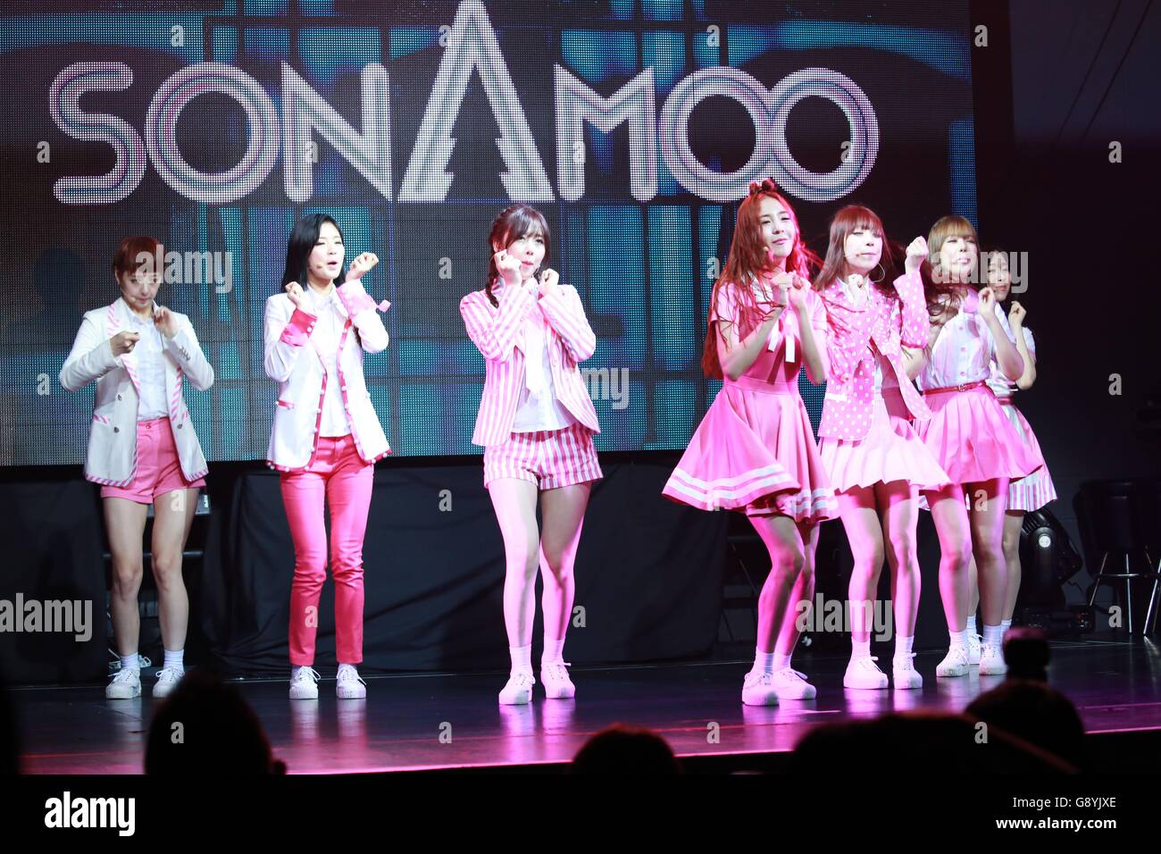 Sonamoo hi-res stock photography and images - Alamy