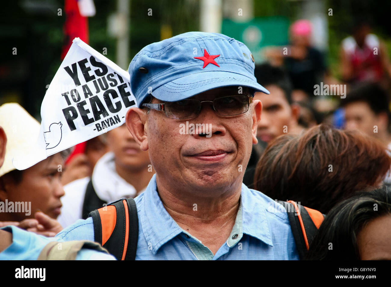 Philippines. 30th June, 2016. Thousands marched to the Mendiola Bridge