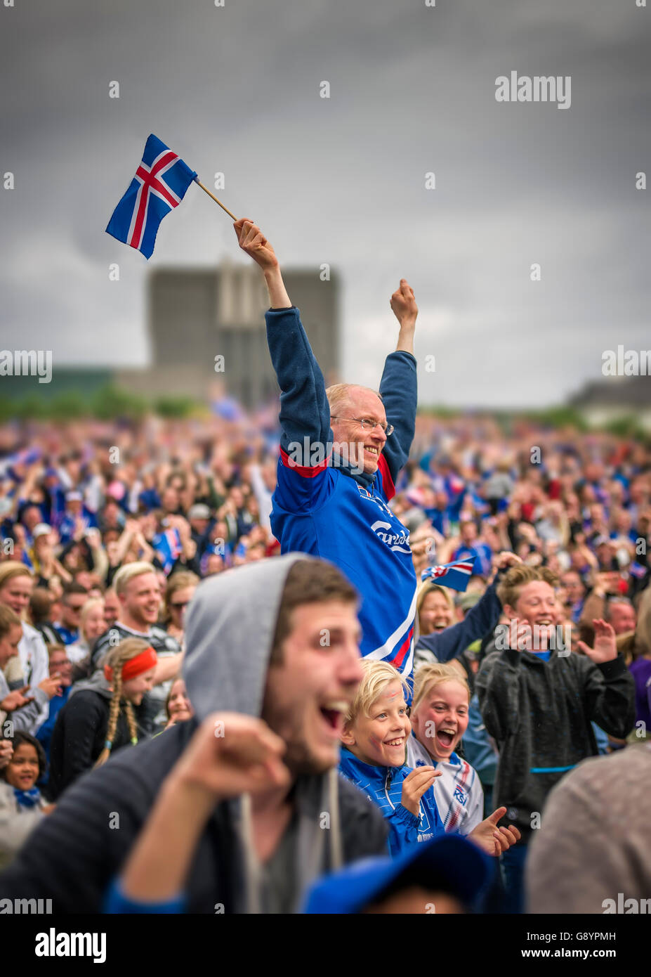 Crowds in downtown Reykjavik watching Iceland vs England in the UEFA Euro 2016 football tournament, Reykjavik, Iceland. Iceland won 2-1. June 27, 2016 Stock Photo