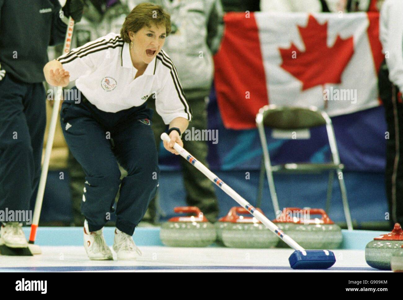 Curling Winter Olympics Nagano 1998 Stock Photo Alamy