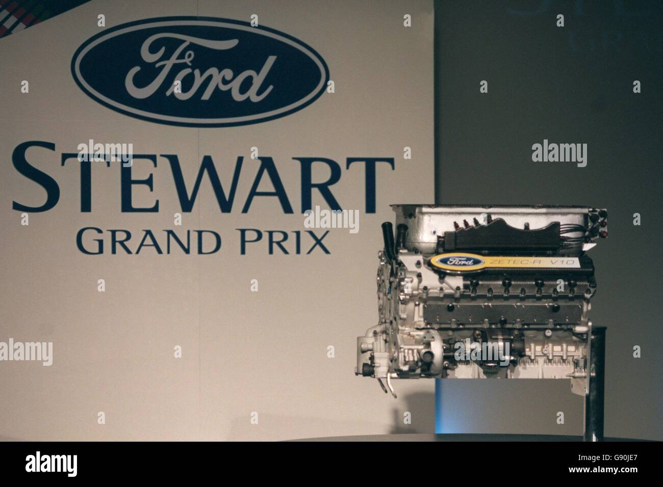 Ford zetec engine hi-res stock photography and images - Alamy