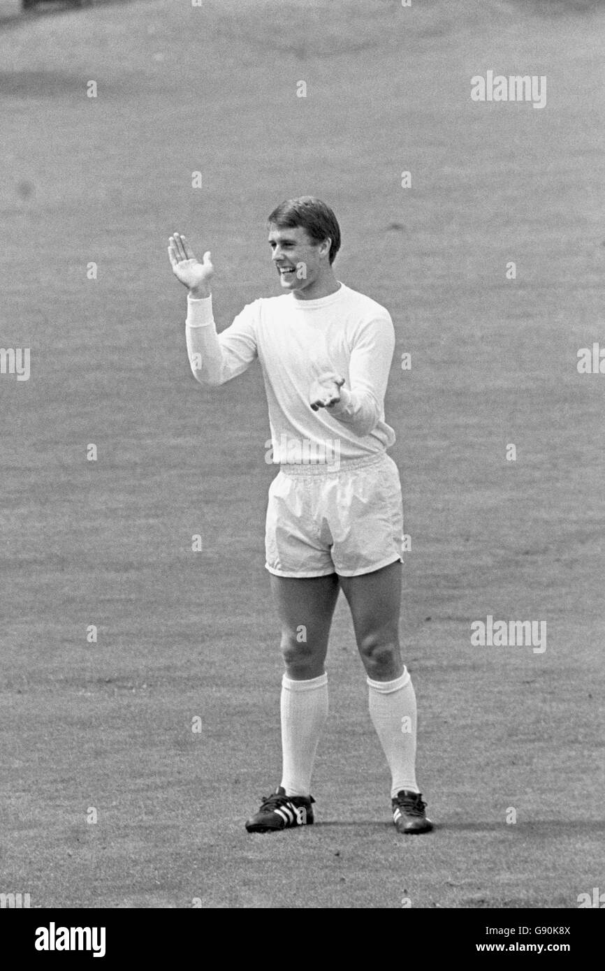 Soccer - World Cup England 1966 - England Training - Roehampton Stock Photo