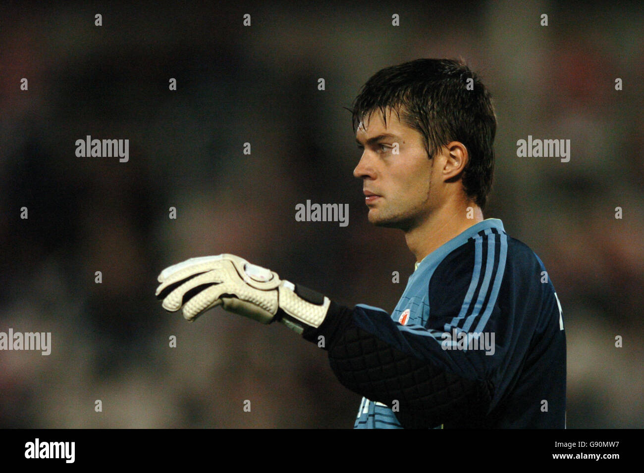 Soccer - UEFA Cup - Round Of 32 - Slavia Prague v Tottenham Hotspur -  Strahov Stadium Stock Photo - Alamy