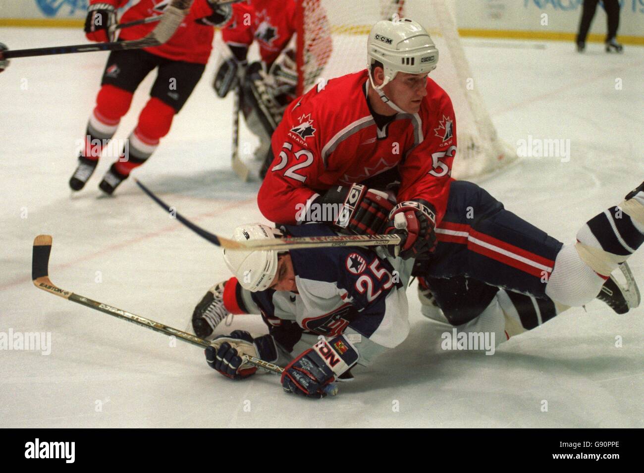 Ice Hockey - Winter Olympics - Nagano 1998 - Final Group B - Canada v USA Stock Photo