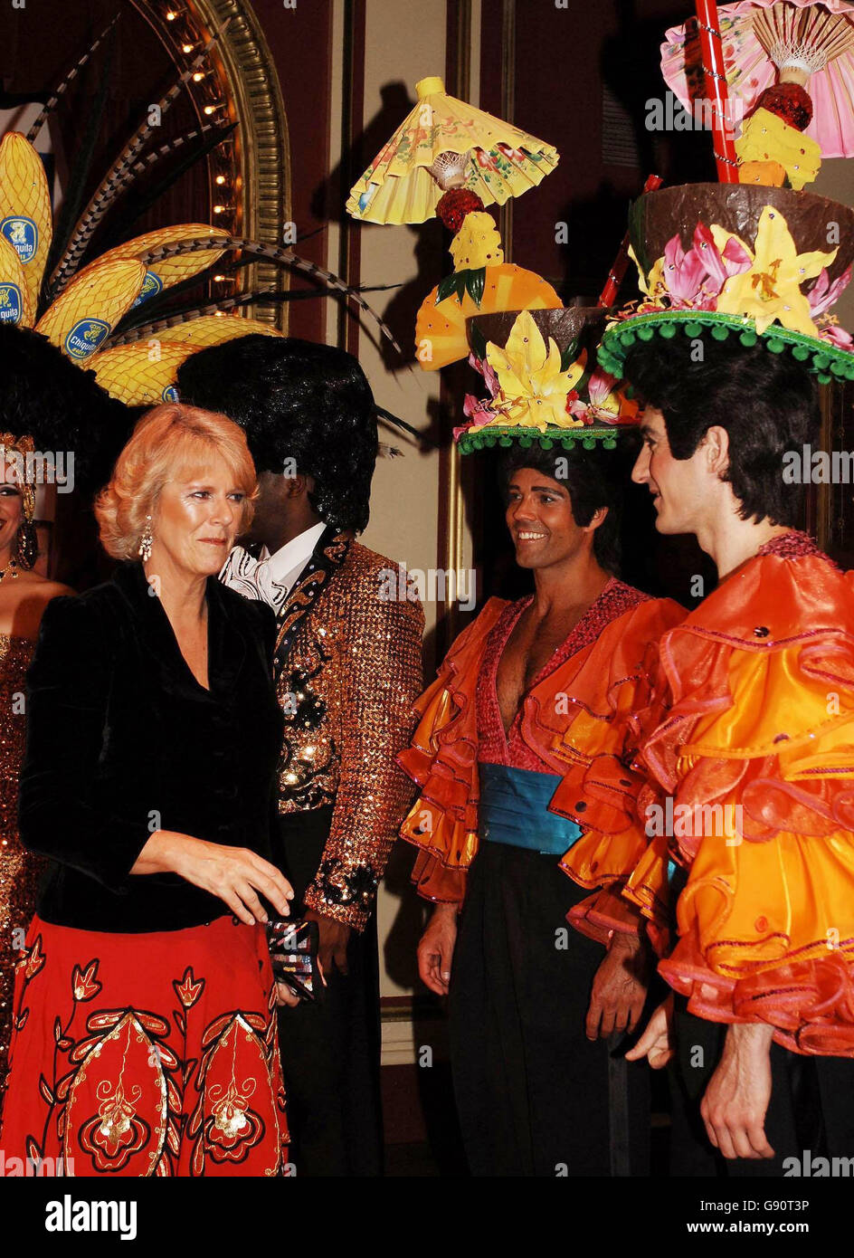 Two of the cast members of beach blanket babylon hires stock photography and images Alamy