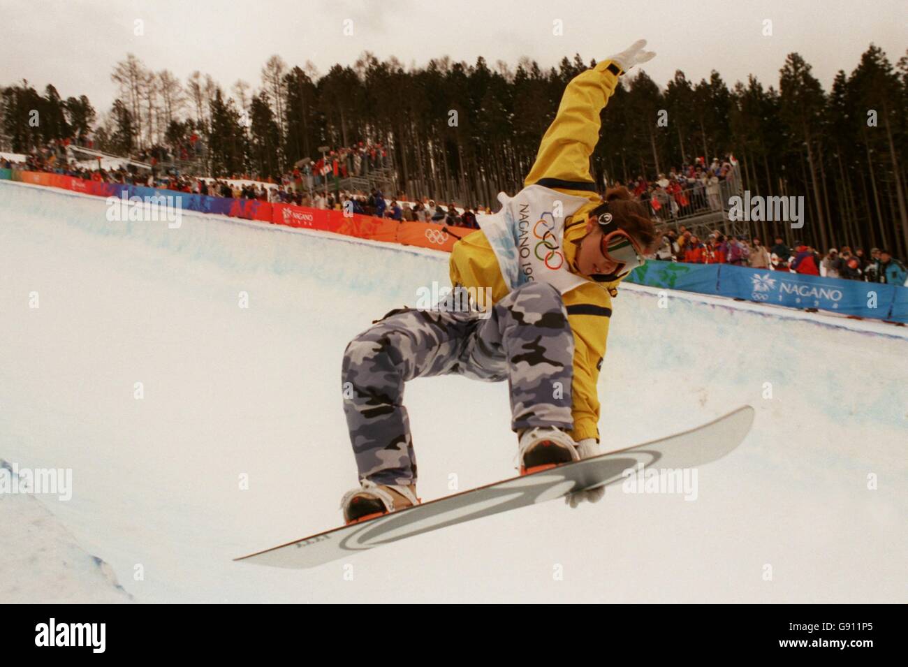snowboarding/halfpipe Winter Olympics Nagano 1998 Stock Photo Alamy