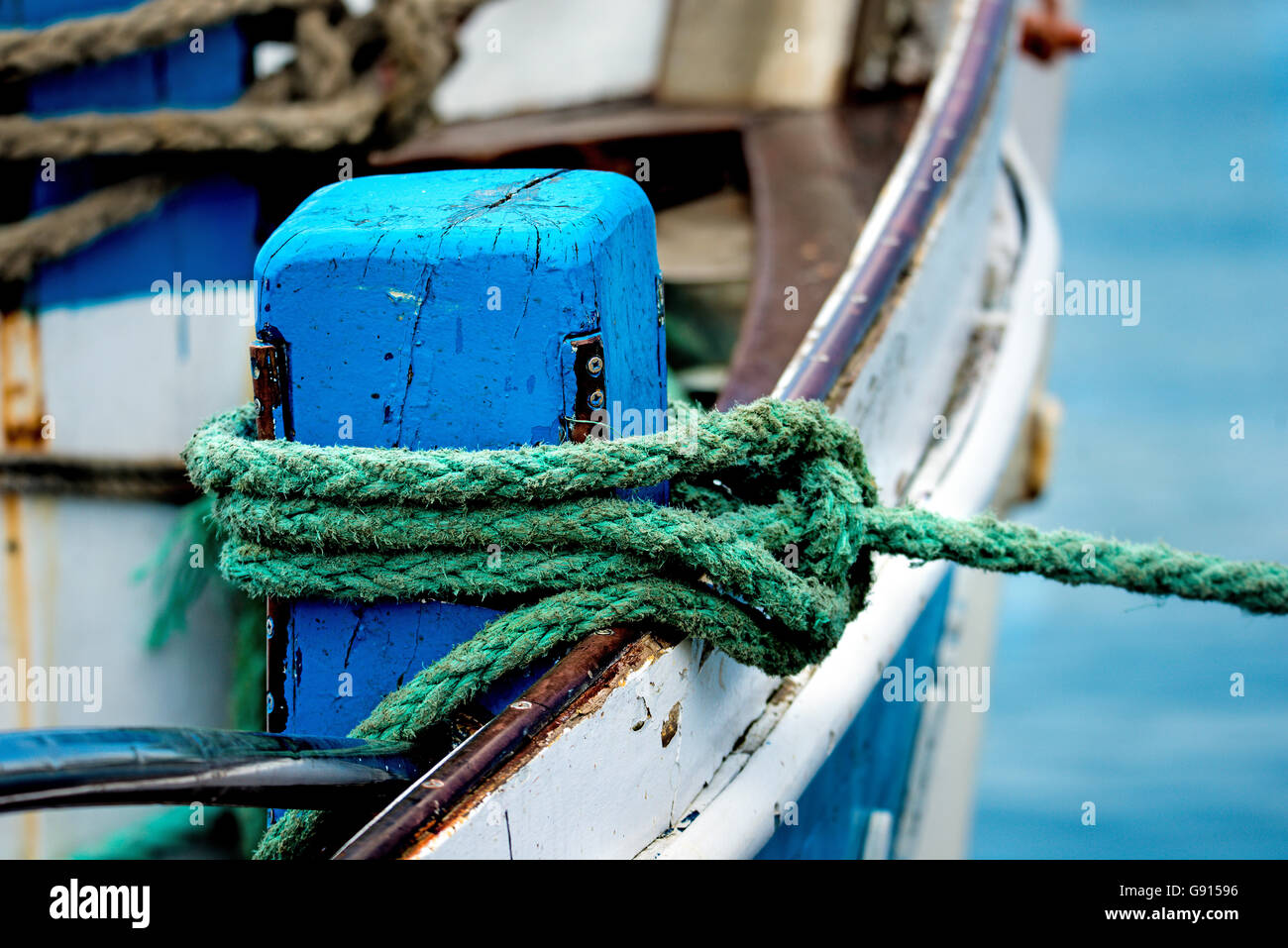 Mooring line of a trawler Stock Photo Alamy
