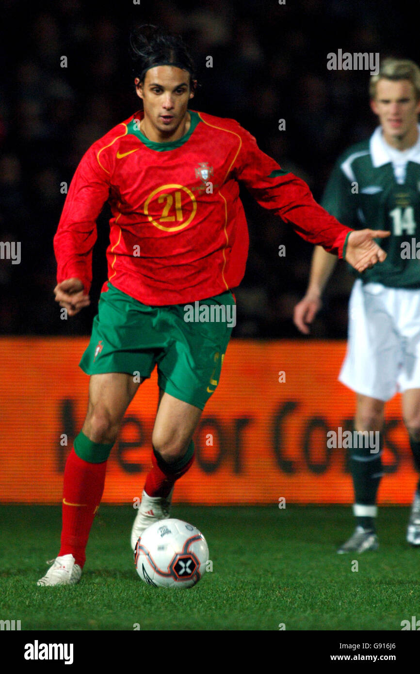 Soccer - Friendly - Northern Ireland v Portugal - Windsor Park. Nuno Gomes, Portugal Stock Photo