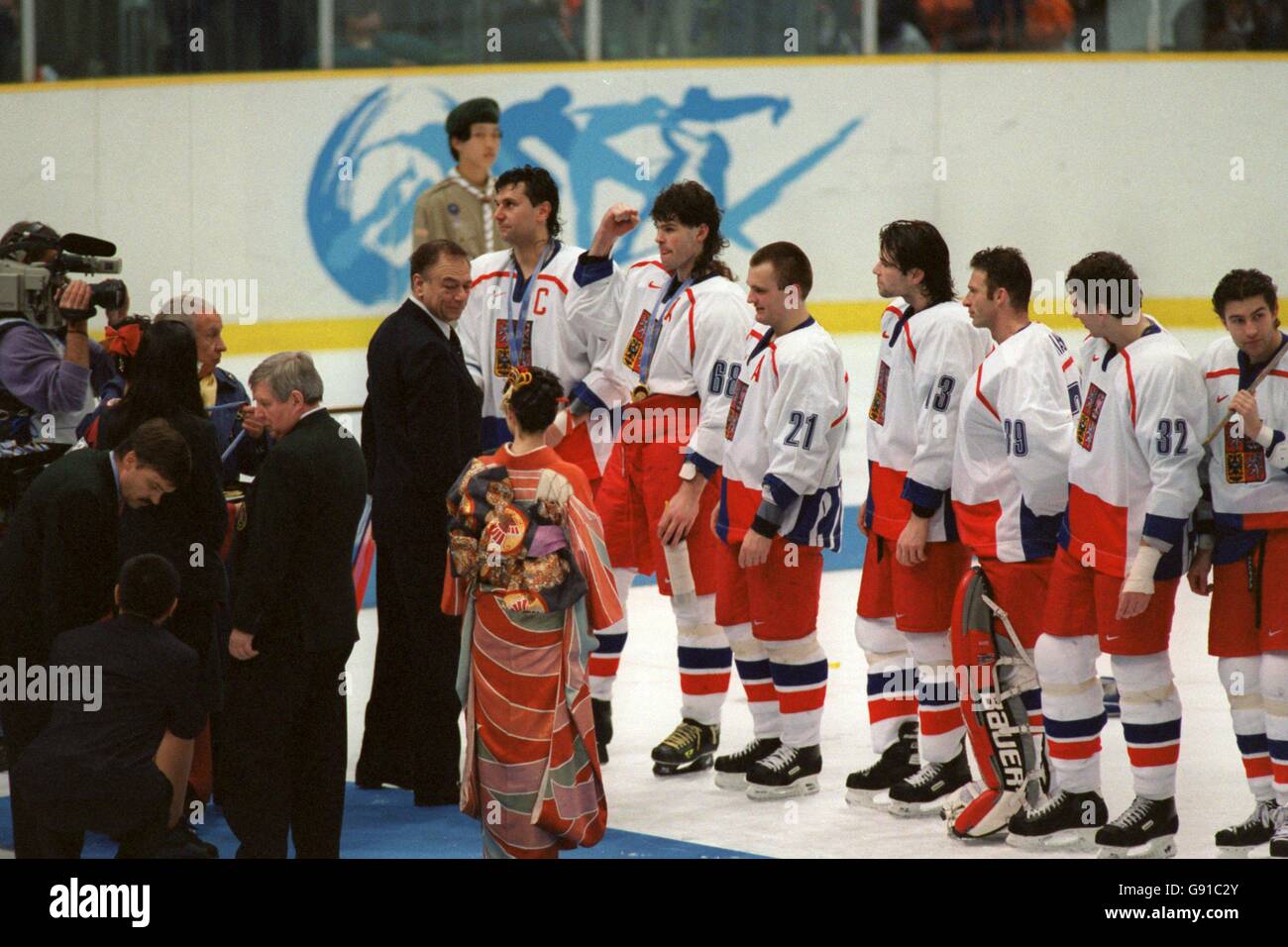 1998 winter olympics ice hockey russia hires stock photography and