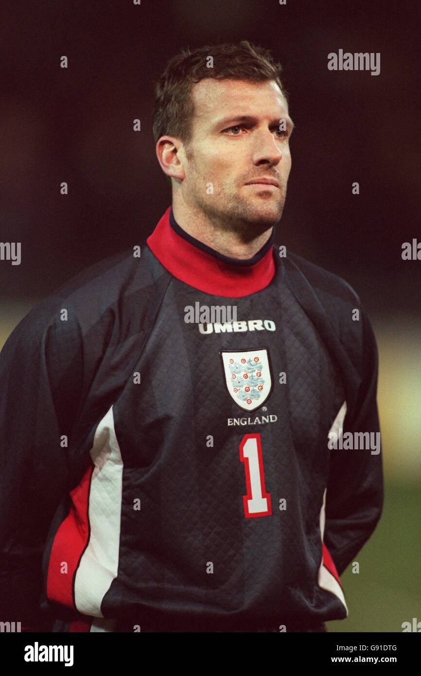 Englands tim flowers hires stock photography and images Alamy