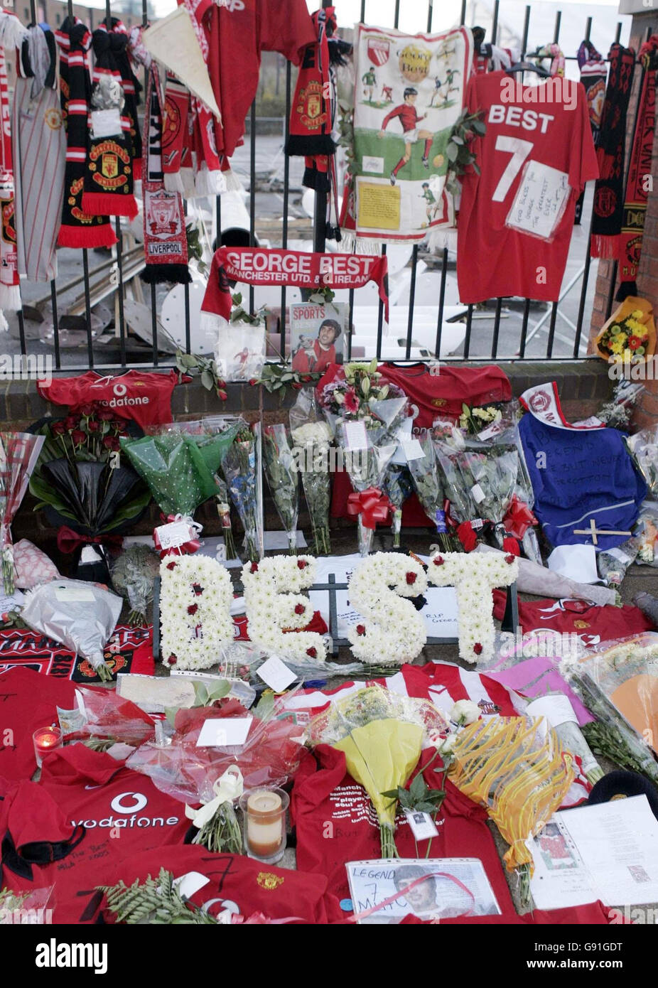Tributes to footballer George Best outside Old Trafford, Manchester ...