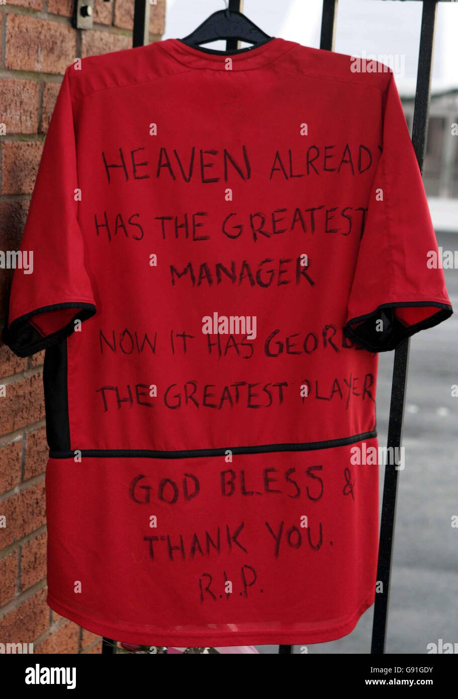 Tributes to footballer George Best outside Old Trafford, Manchester ...